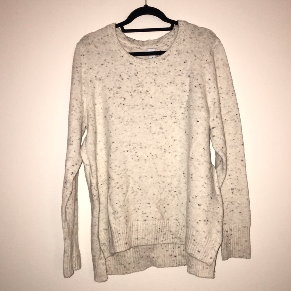 Old Navy crew neck sweater